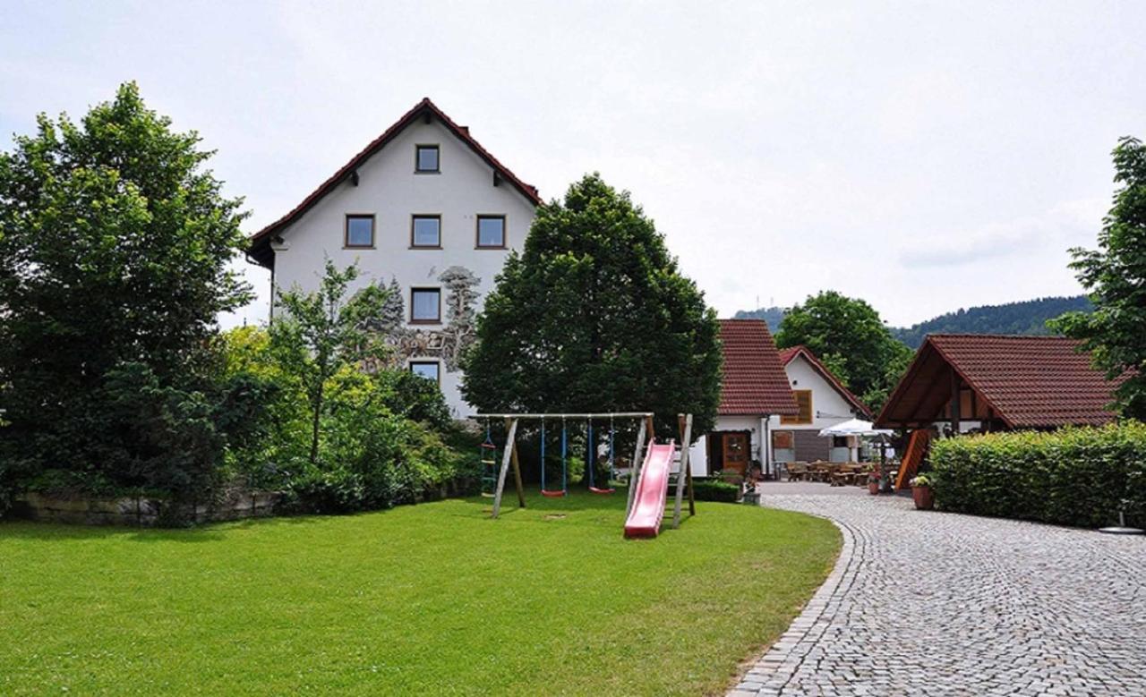 Landhotel Zur Pferdetraenke Schleid Exterior foto