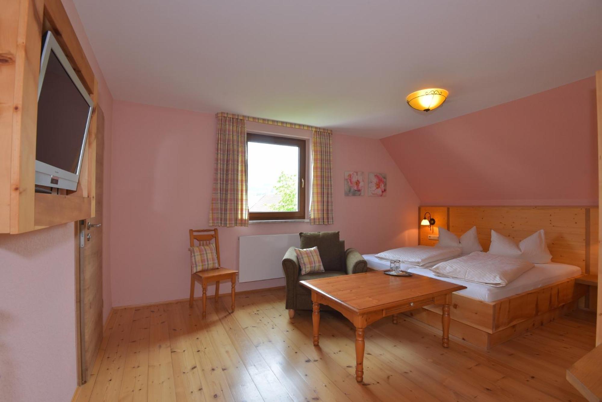 Landhotel Zur Pferdetraenke Schleid Exterior foto